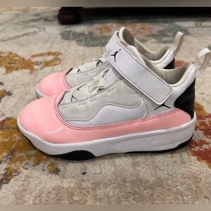 Girls Jordan’s basketball sneakers size 13